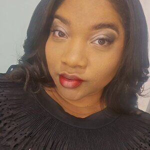 Meet your Posher, Faith